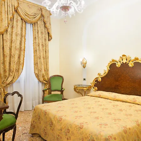 Ca Favretto San Cassiano - Residenza D'epoca Hotel