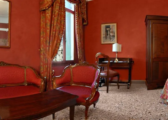 Ca Favretto San Cassiano - Residenza D'epoca Hotel