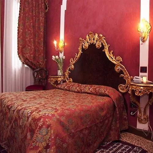 Ca Favretto San Cassiano - Residenza D'epoca Hotel